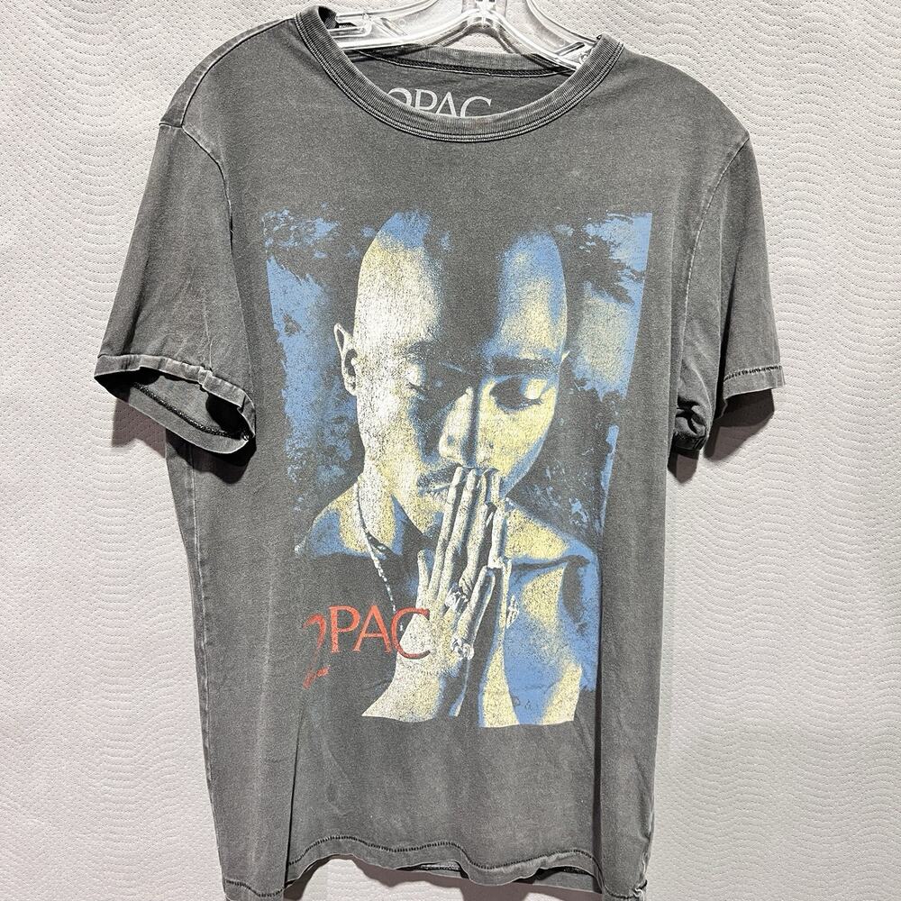 2PAC Graphic T-shirt Size Small BR2027